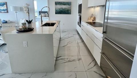 9521 E Bay Harbor Dr