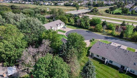 291 Appleblossom Lane E