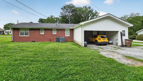 196 Summer Rd