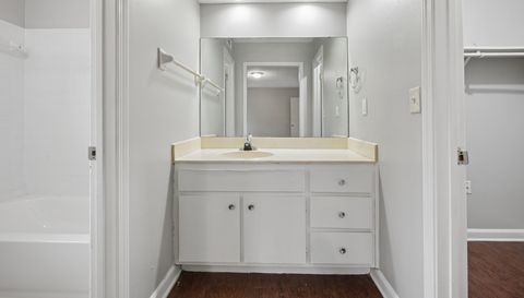 4328 W Hunters Glen St