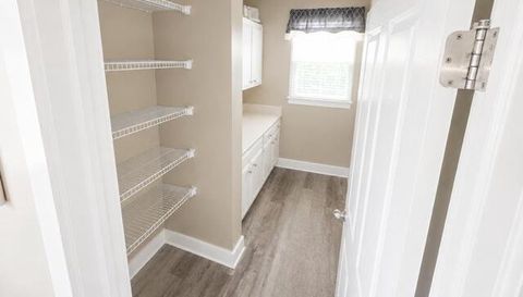 1140 Vicksburg S Dr
