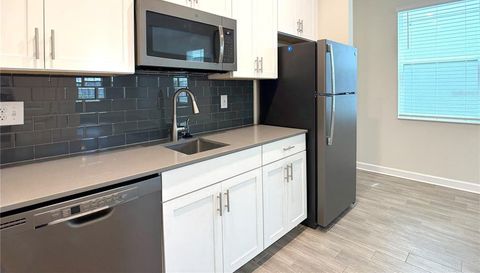 2638 CAMDEN PARK LOOP