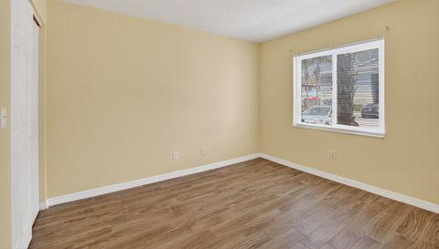 202 Red Maple Pl