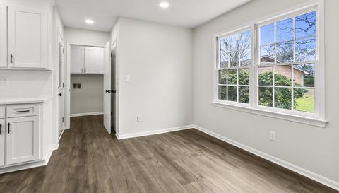 1148 Independence Dr