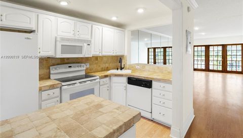 455 Paradise Isle Blvd