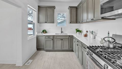 2343 Ridgeland Avenue