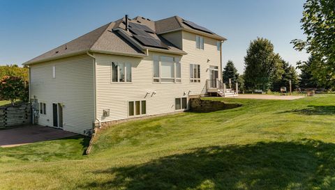 2728 Headland Court SW