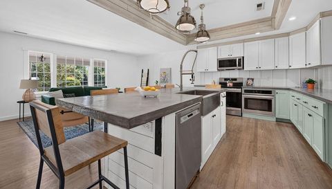 23 Clearbrook Rd