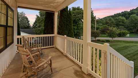 394 Kellwood Dr