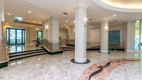 2501 N Ocean Dr