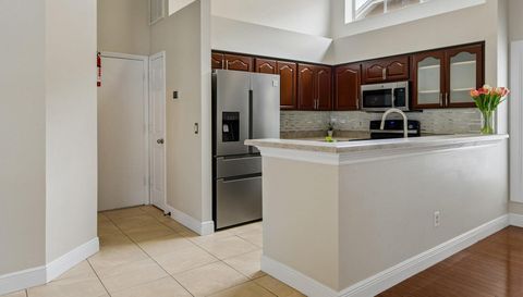 9334 Pontiac Dr