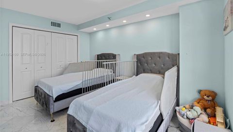 3500 Mystic Pointe Dr