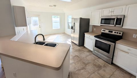 5322 Cinnamon Lake Dr