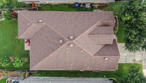 6906 Cedar Breeze