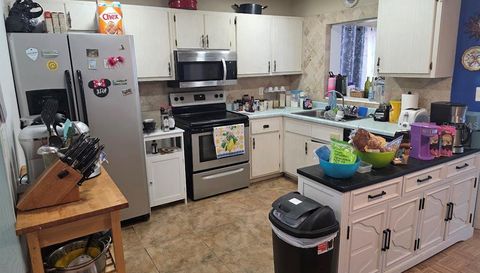 651 E COUNTRY CLUB DRIVE