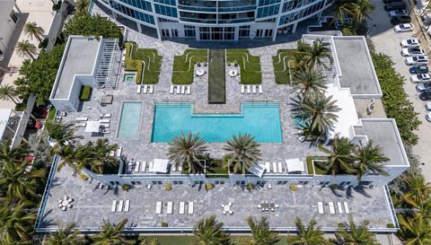 2711 N Ocean Dr