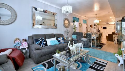 1814 N Sawyer Avenue