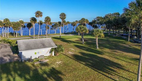 5040 RIVERSIDE DRIVE