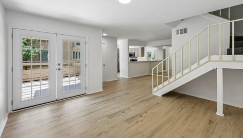5200 Martel Ave #7d