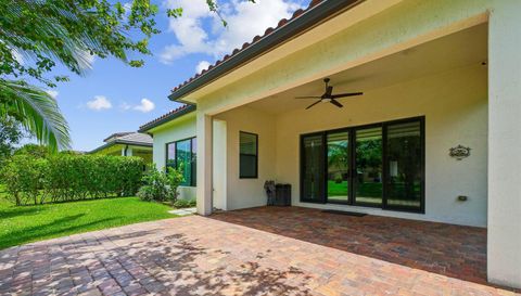 1053 SW 113th Way