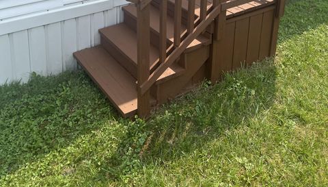 415 Crimson King Cir