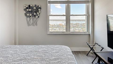 400 ISLAND WAY