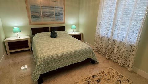 5180 Sabal Gardens Ln