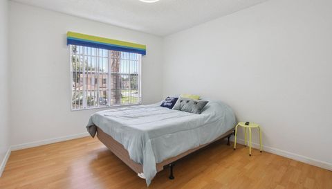 106 Woodbury Pines Cir