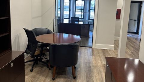 154 W Superior Street