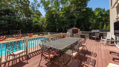 23 Josica Dr