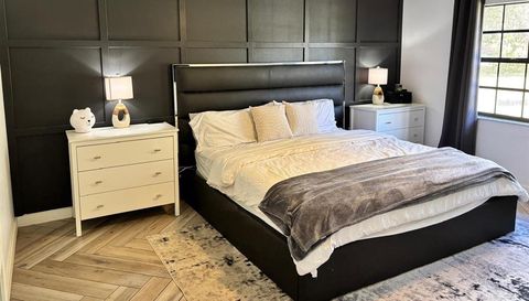 1800 GRANADA BOULEVARD