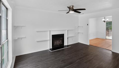 2920 Aspen Woods Entry