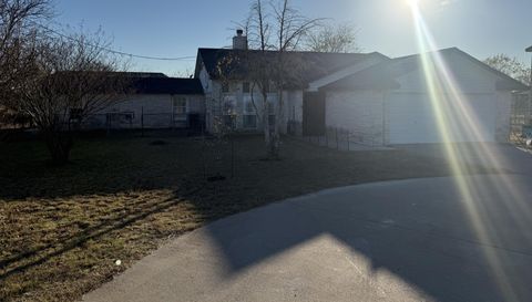 4908 S Clear Creek Rd