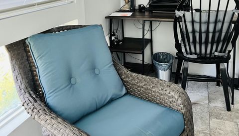 264 Alexandra Dr Unit 10