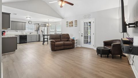 2009 Short Leaf Ln
