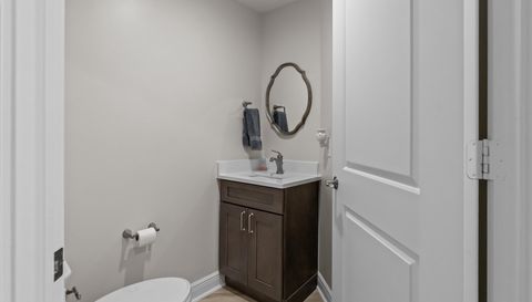 6061 Silver King Blvd