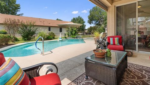 296 Trail Of The Flowers