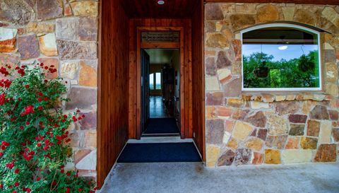 1063 Sanctuary Ln