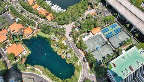 3500 Mystic Pointe Dr