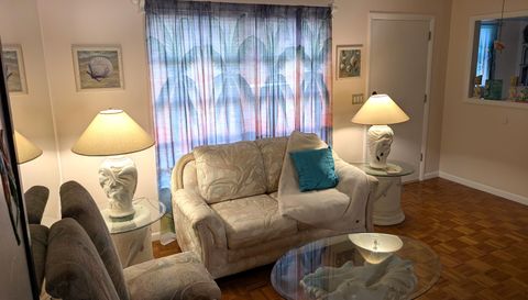 1790 Pomelo Dr