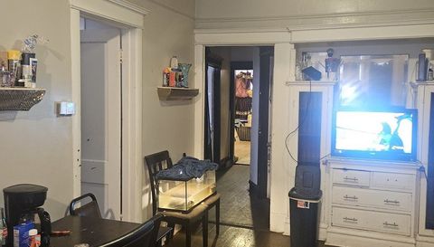 1910 S Ridgeway Avenue