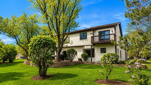 1368 Hunter Circle