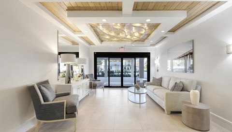 3401 Gulf Shore Blvd N Unit 605