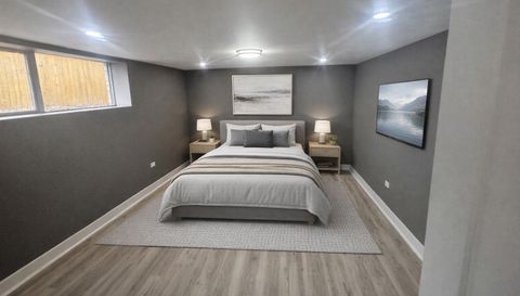 8312 S KENWOOD Avenue