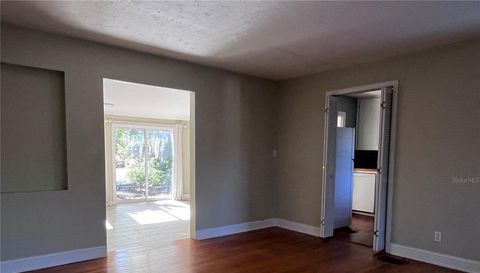 12 S UNIVERSITY CIRCLE