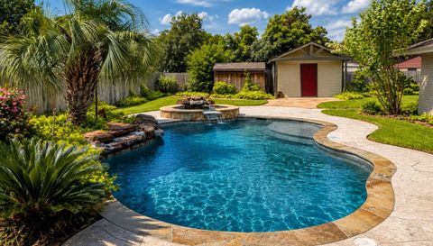 2509 Hutchins Ln