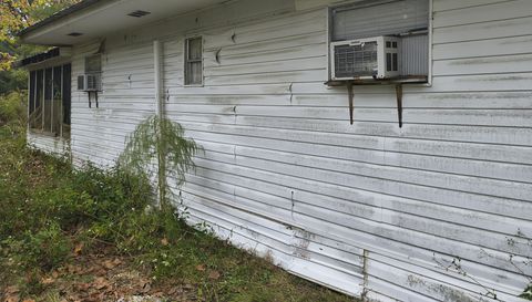 2611 Holmes Creek Rd