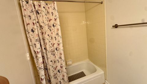 18 E Old Willow Road