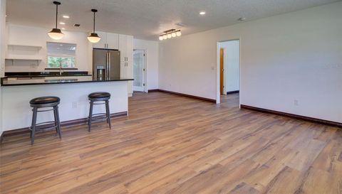 305 SUNSET DRIVE