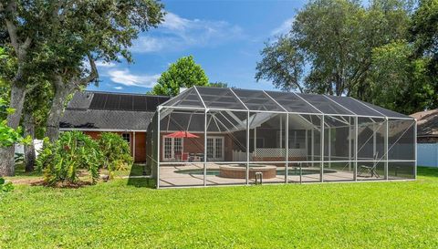 27 WINDING CREEK WAY